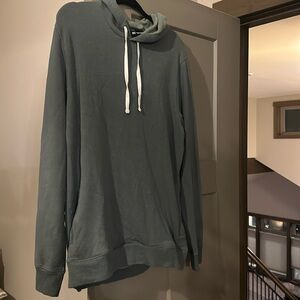 TravisMathew Men's Cloud Golf Hoodie
Share